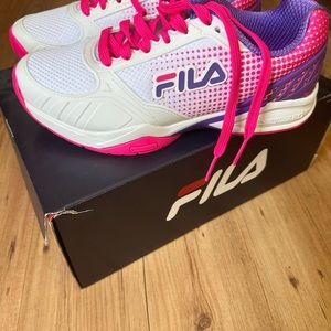 FILA women’s Volley Zone pickleball sneaker size 8-NIB